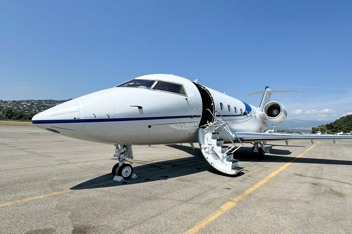 2004 Bombardier Challenger 604